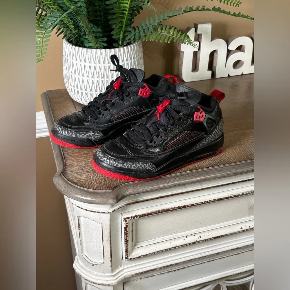 Jordan Spizike Low Casual Youth Shoes Size 5.5Y